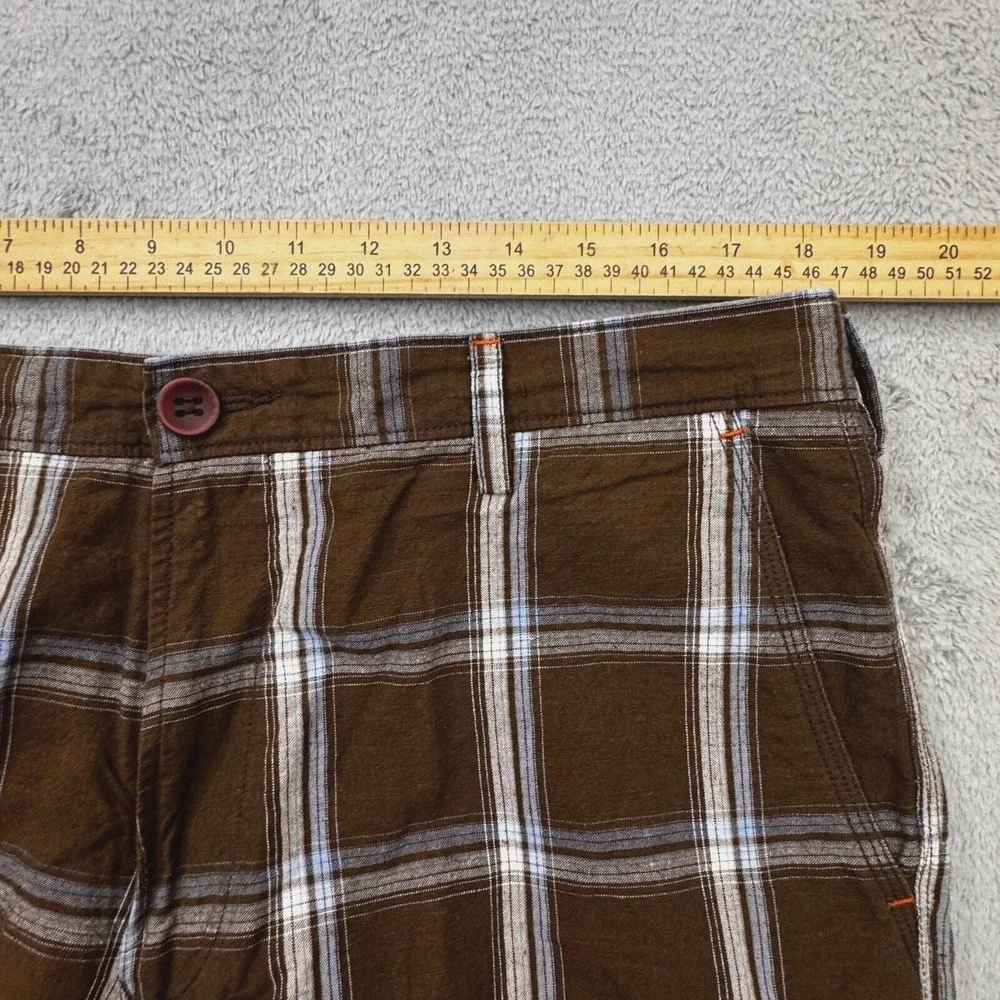 Tommy‎ Bahama Shorts Men's Size 38 (36in. x 10in. Actual Size) Brown Plaid